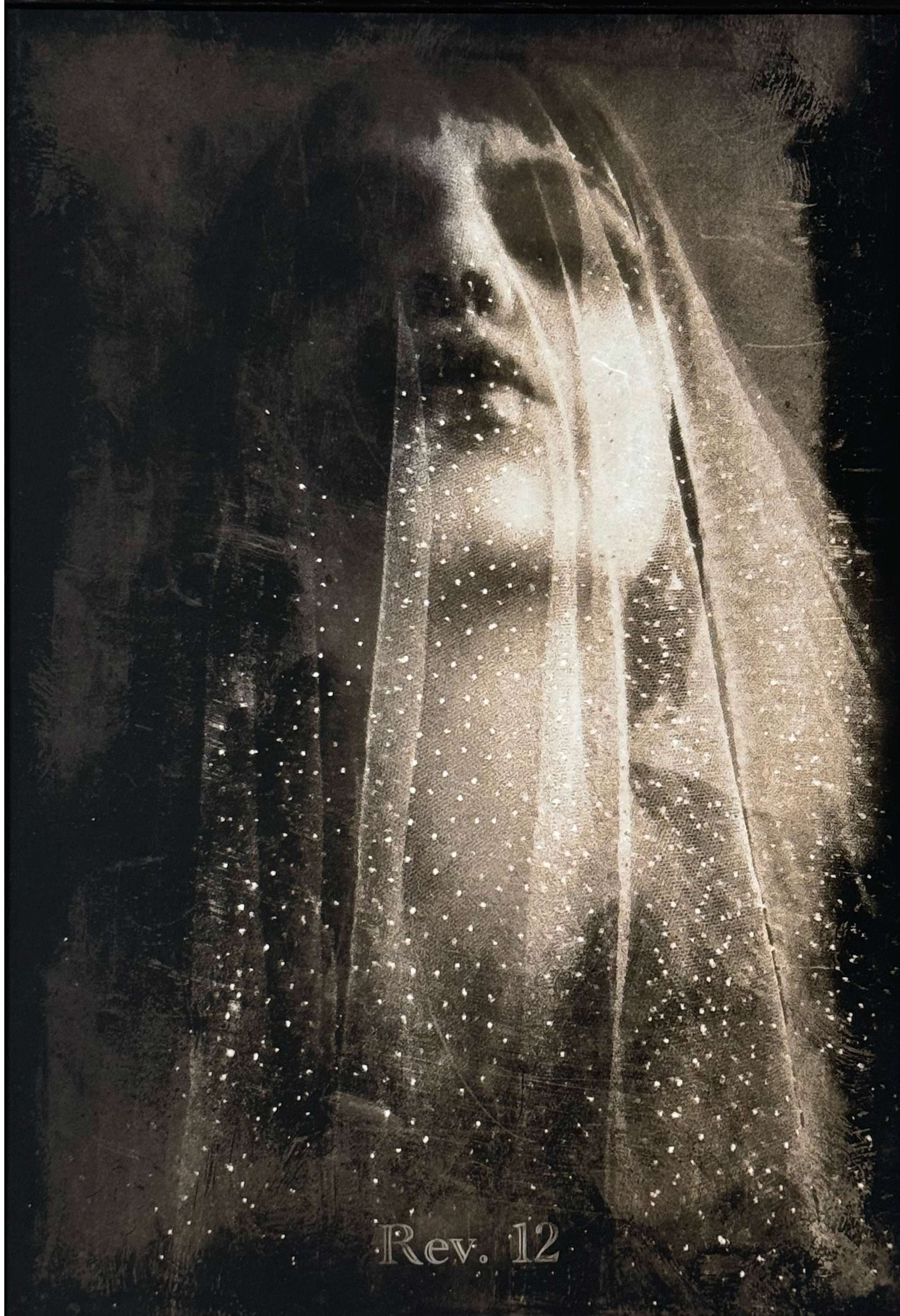 Rev. 12 - Woman Clothed With The Sun av Emely Fleur – Galleri Risberg